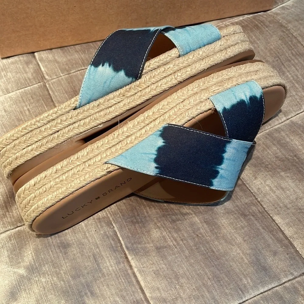 LUCKY BRAND Denim Tie Dye Espadrille Sandals Blue Ombré NWOTS - Picture 9 of 10